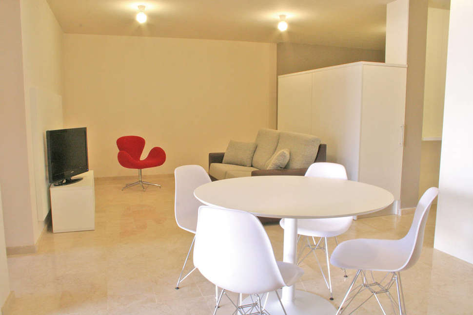 Een foto van het interieur van L'Escala Resort