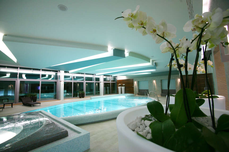 Een foto van het zwembad bij Bluesun Hotel Elaphusa