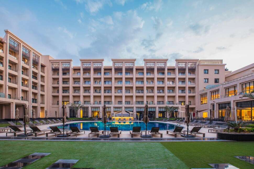 Ein Foto Triumph Luxury Hotel