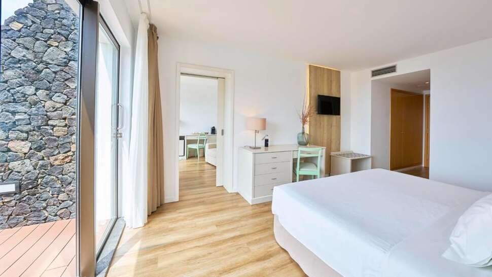 Een foto van Caloura Hotel Resort