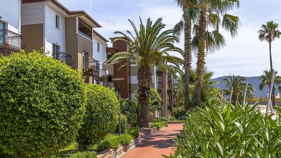 Een foto van het terras bij Magic Life Bodrum