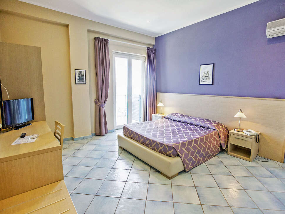 Ein Foto Hotel Tourist Cefalu