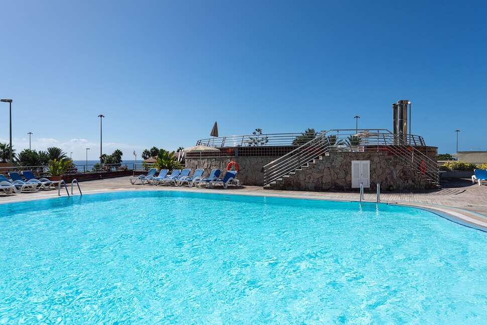 Een foto van het zwembad bij Holiday Club Playa Amadores
