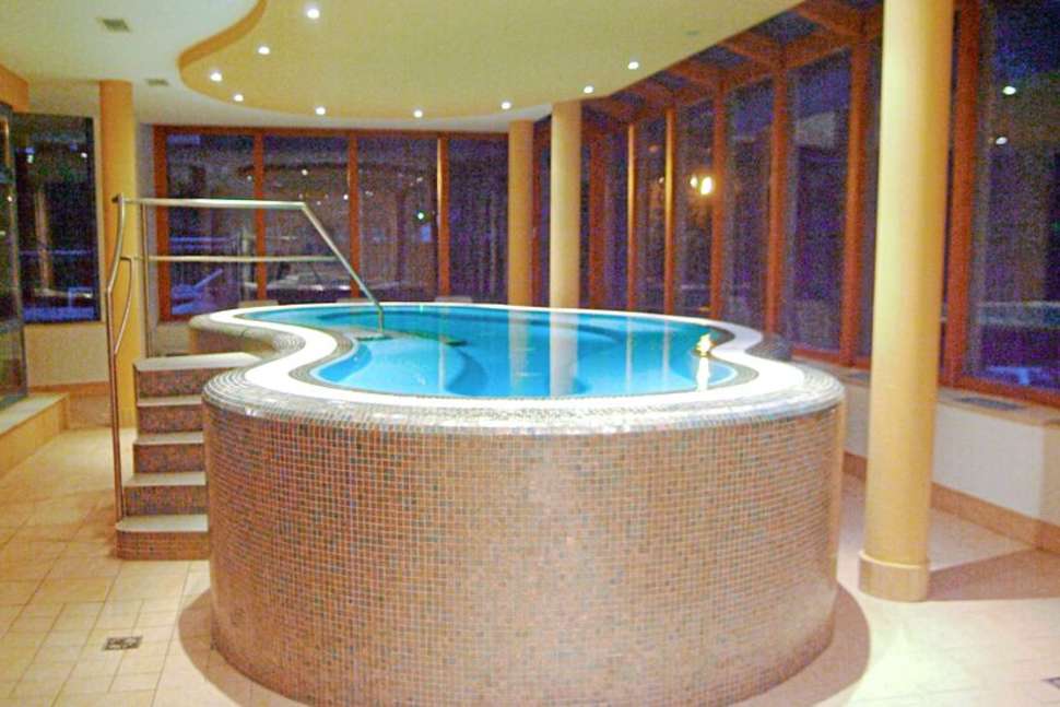 Een foto van het zwembad bij Family Hotel Hinteregger