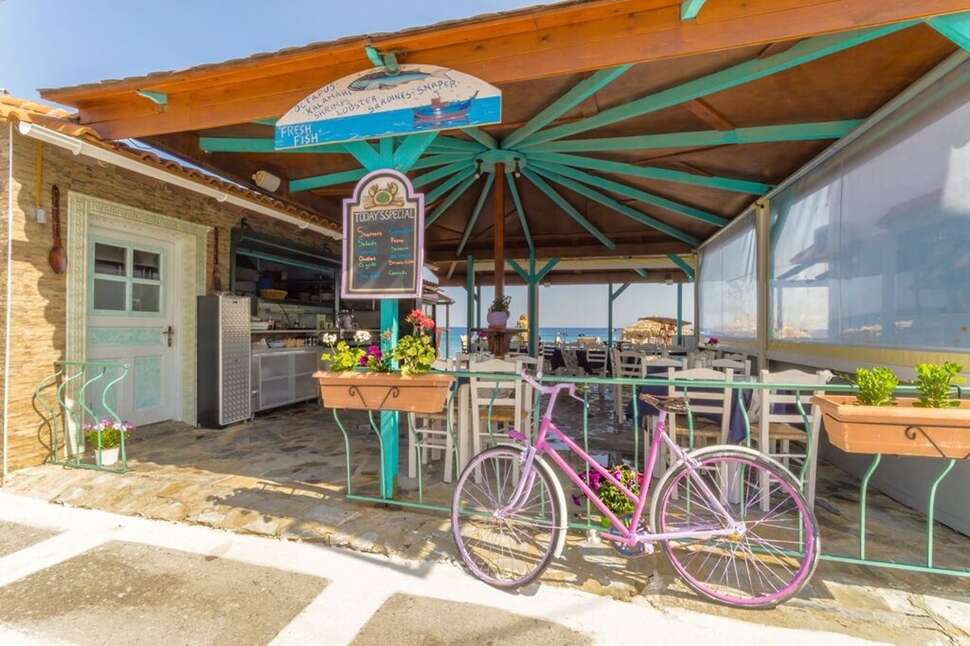 Een foto van de faciliteiten bij Kokkari Beach