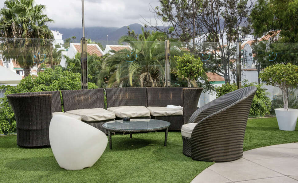 Een foto van het terras bij Hovima Santa Maria