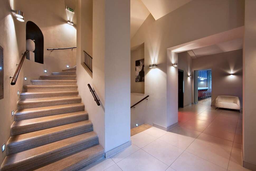 Ein Foto vom Innenbereich im Hotel Red & Blue Design