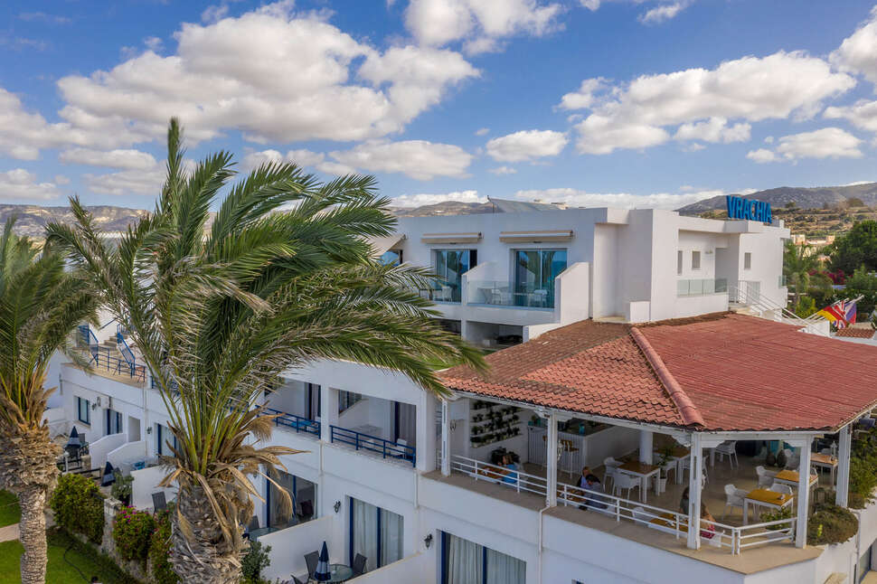 Een foto van Vrachia Beach Hotel & Suites