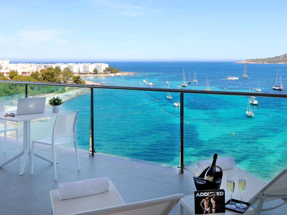 Een foto van Axel Beach Ibiza