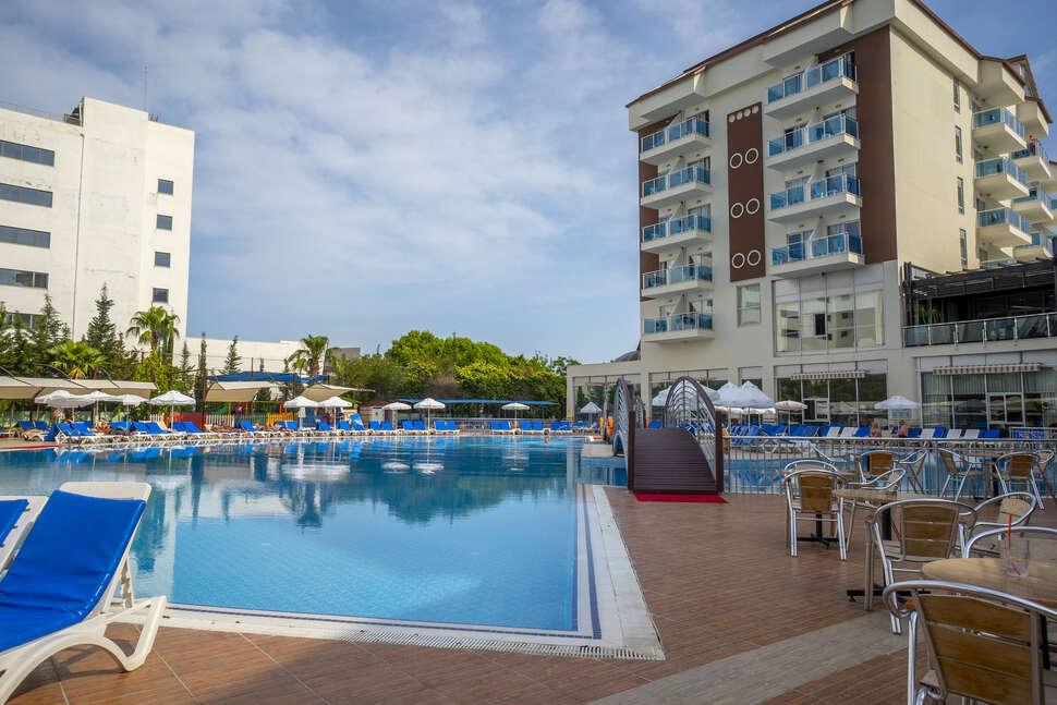 Ein Foto Hotel Cenger Beach Resort & Spa