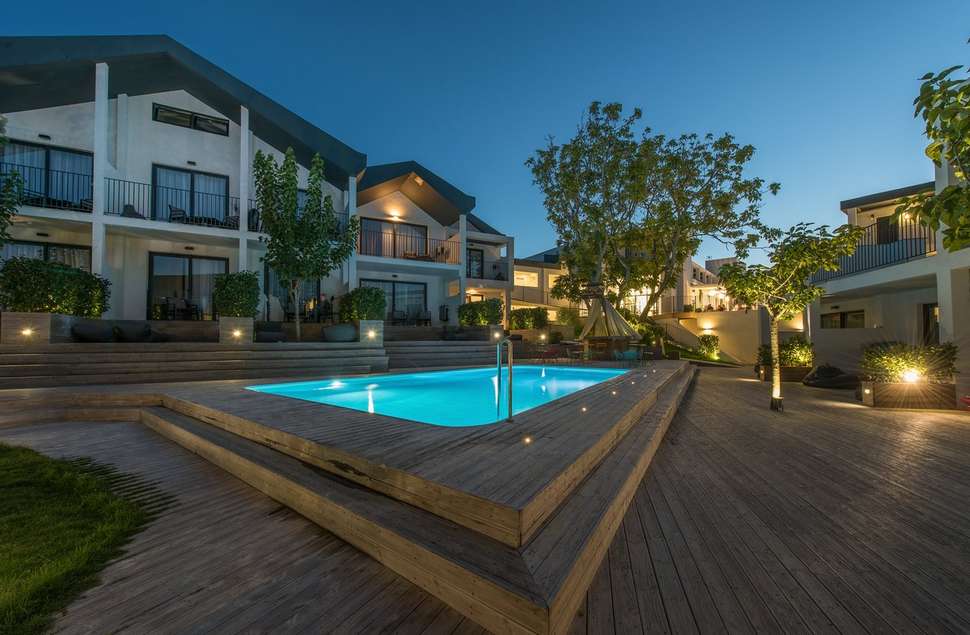 Een foto van het zwembad bij Aqua Bay Hotel