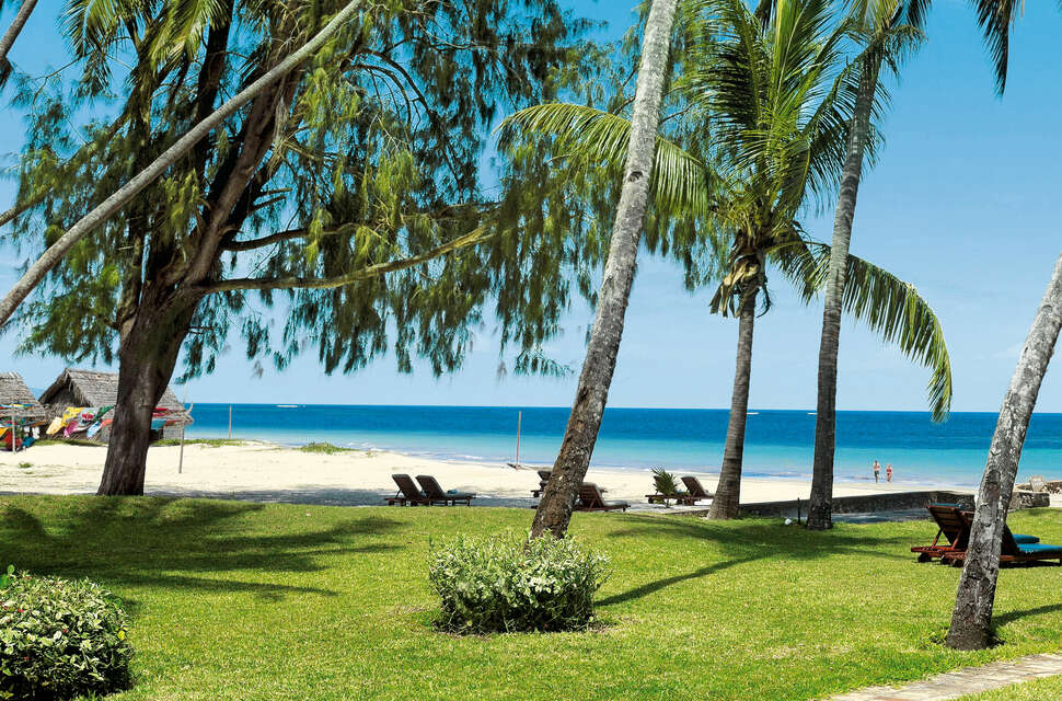 Een foto van het strand bij Neptune Paradise Beach Resort & Spa