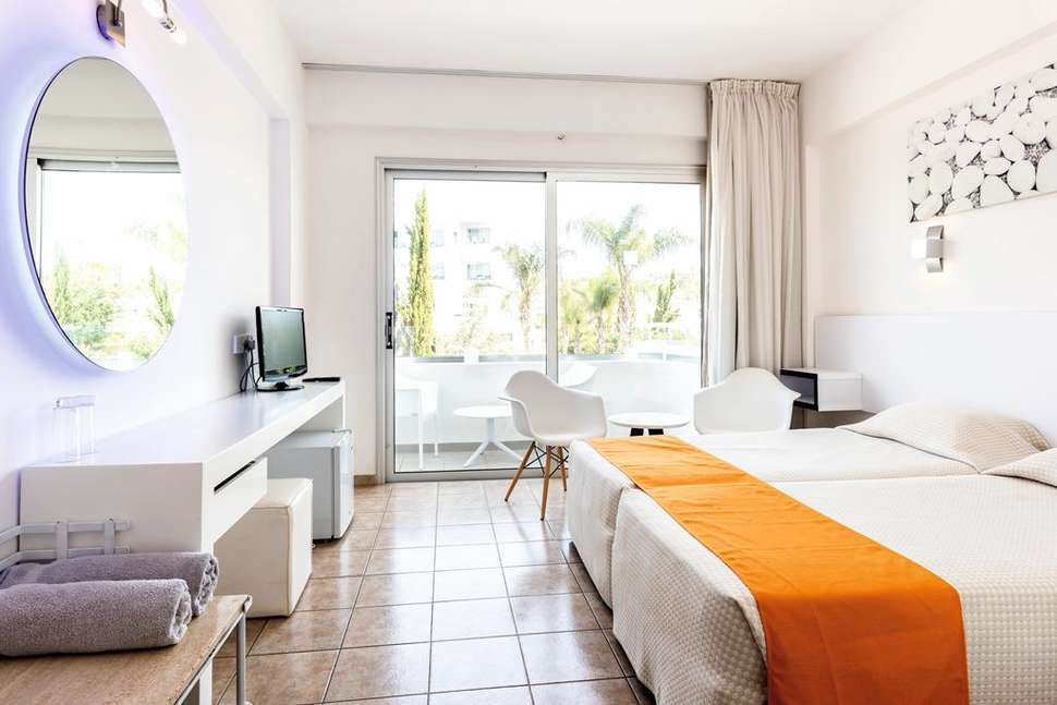 Ein Foto Atlantica Sancta Napa Hotel