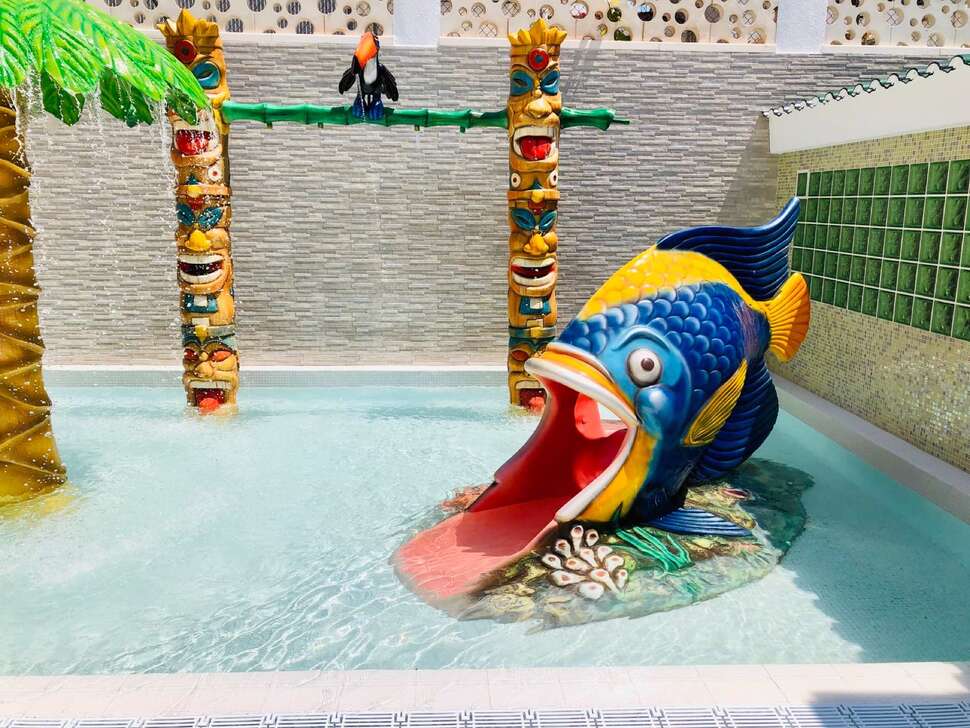 Een foto van het zwembad bij Miami Park Aparthotel