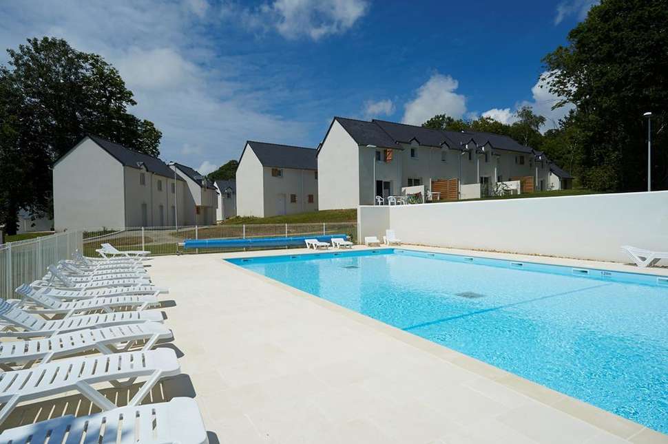 Een foto van het zwembad bij Domaine de la Baie