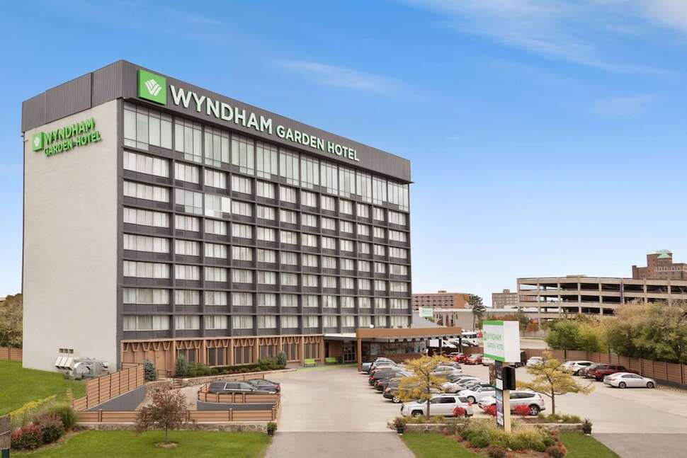 Ein Foto Wyndham Garden at Niagara Falls