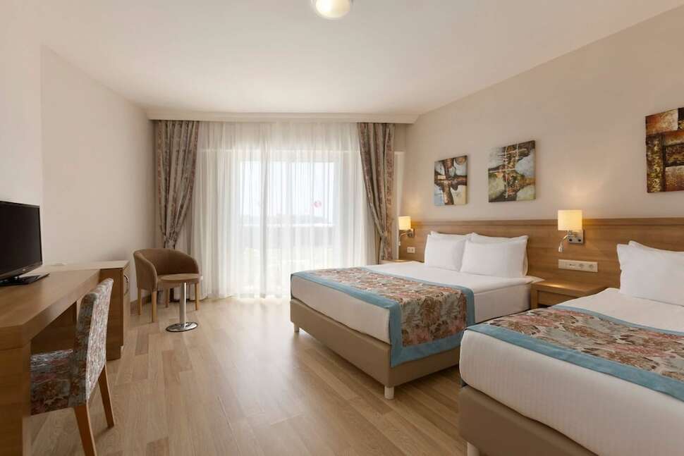 Een foto van Ramada Resort by Wyndham Lara