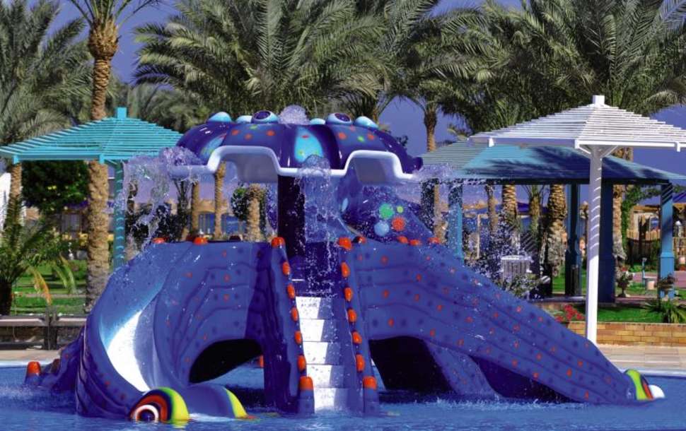 Een foto van het zwembad bij Sunrise Garden Beach Resort