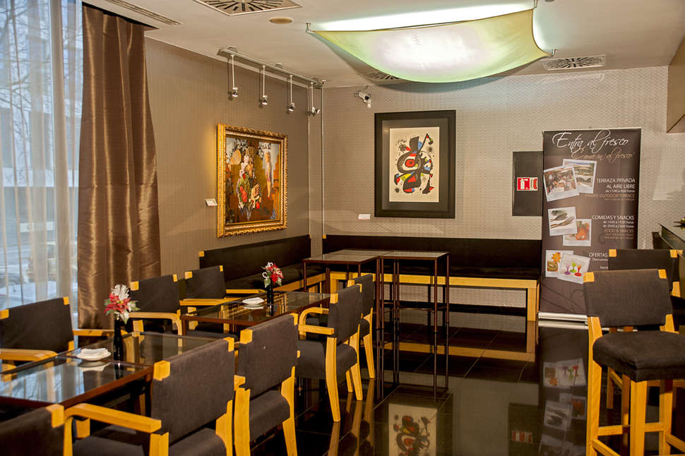 Een foto van het interieur van Eurohotel Barcelona Diagonal Port