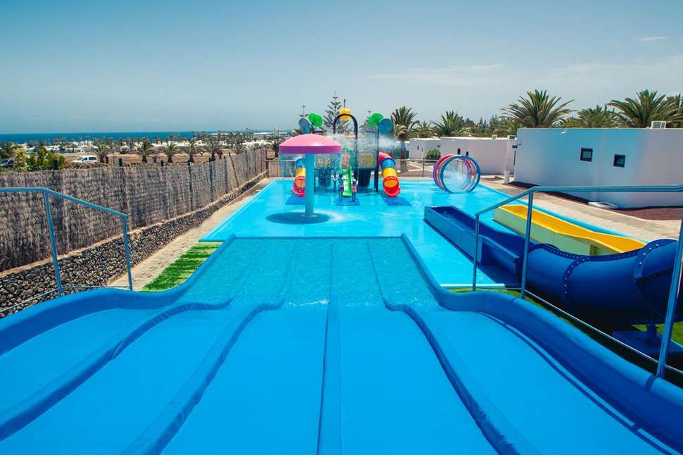 Een foto van het zwembad bij HL Hotel Rio Playa Blanca