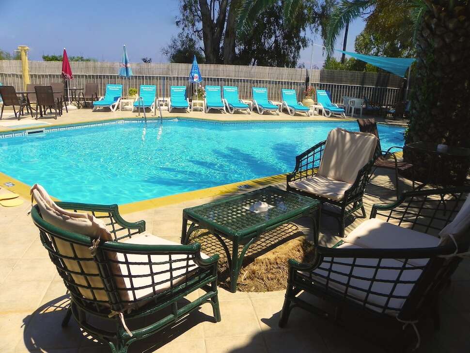 Ein Foto vom Pool im Mirabelle Hotel