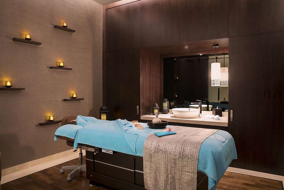 Een foto van Al Jaddaf Rotana Suite Hotel