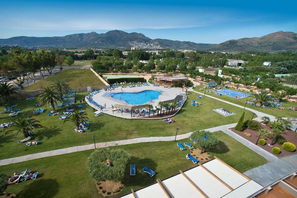 Ein Foto vom Pool im Mediterraneo Park & Hotel