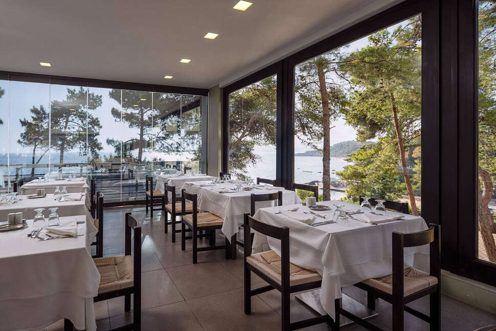Een foto van White Rocks Hotel & Bungalows