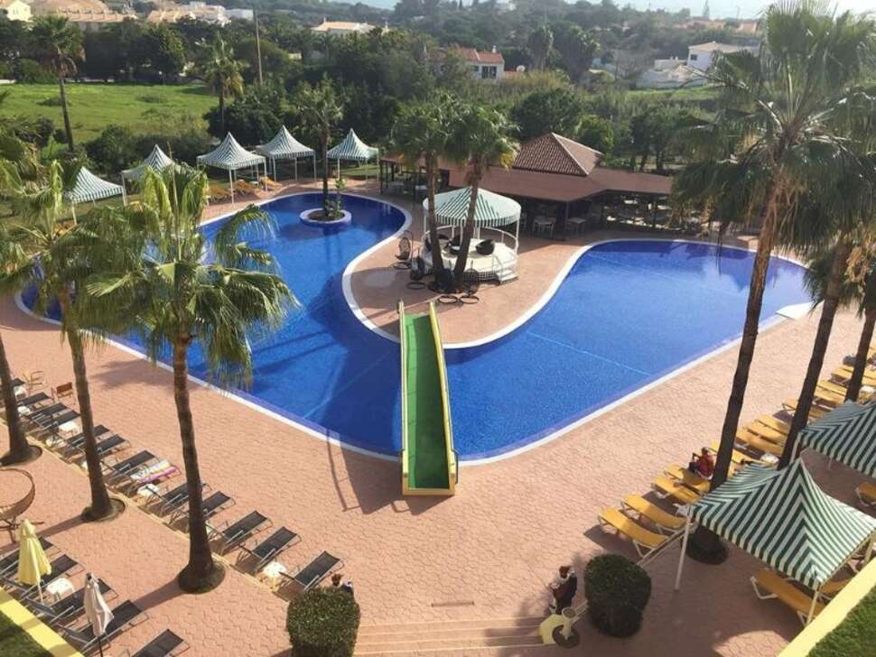 Een foto van het zwembad bij Hotel Baia Grande