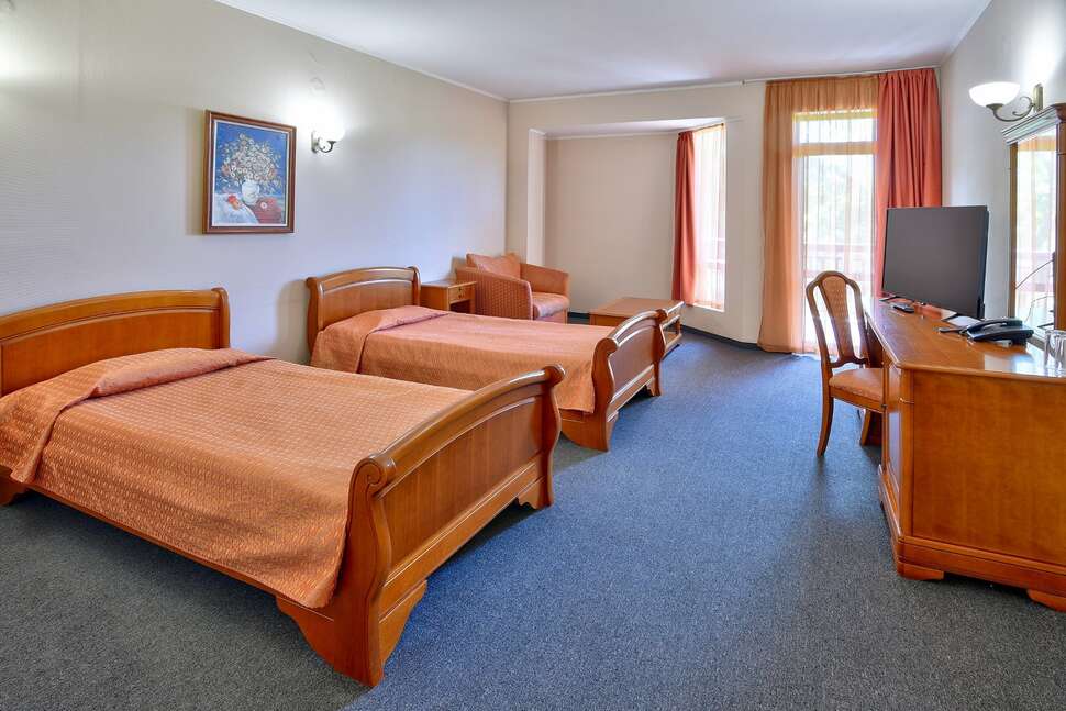 Een foto van Estreya Palace & Residence