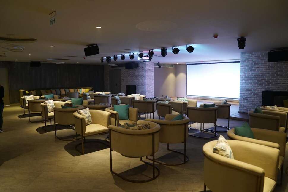 Een foto van de faciliteiten bij Almyros Beach Hotel