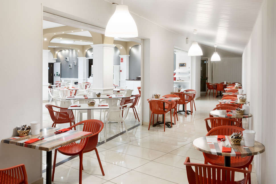 Een foto van de faciliteiten bij Aparthotel Dragos Del Sur