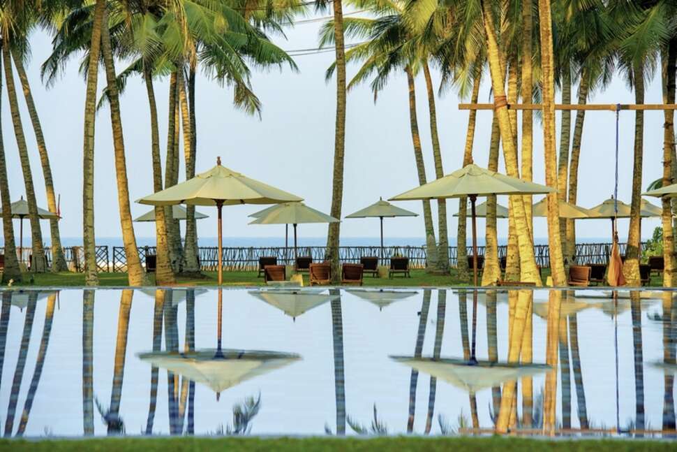 Een foto van het zwembad bij Hotel Taprobana Wadduwa