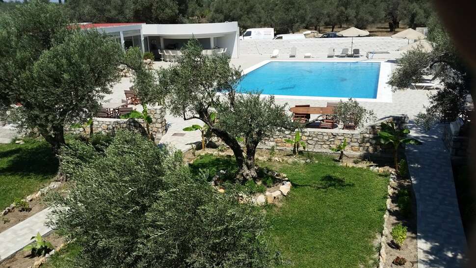 Een foto van een overzicht van Saint George Resort Archangelos