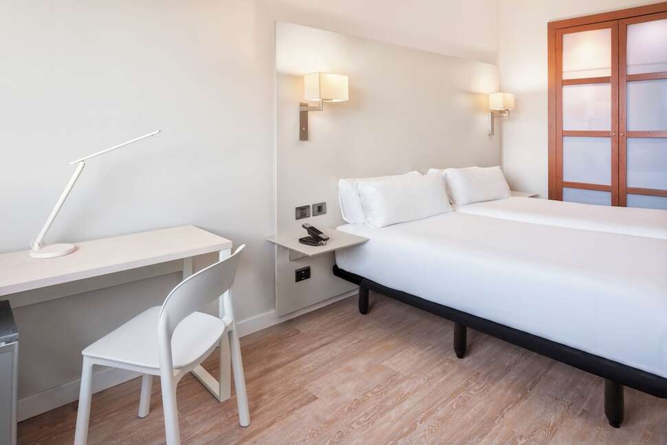 Een foto van B&B Hotel Granada Estacion
