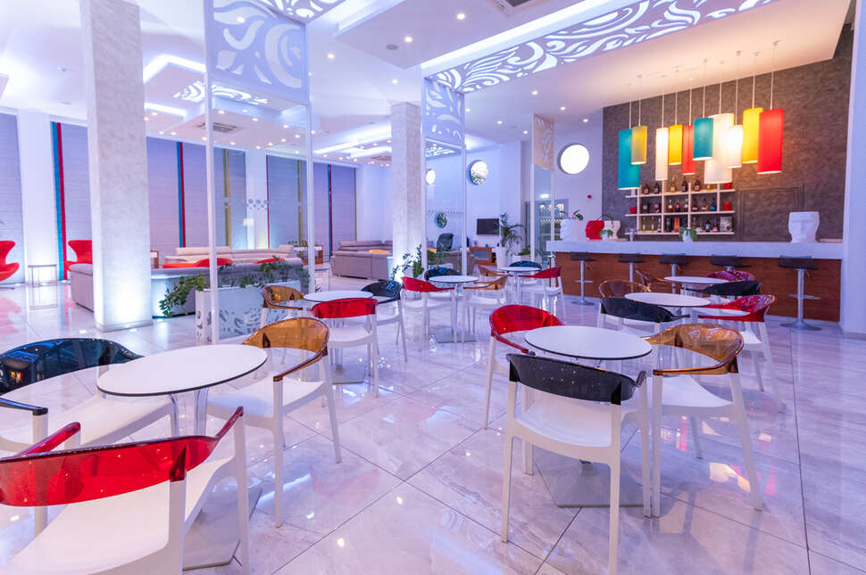 Een foto van Nicholas Color Hotel