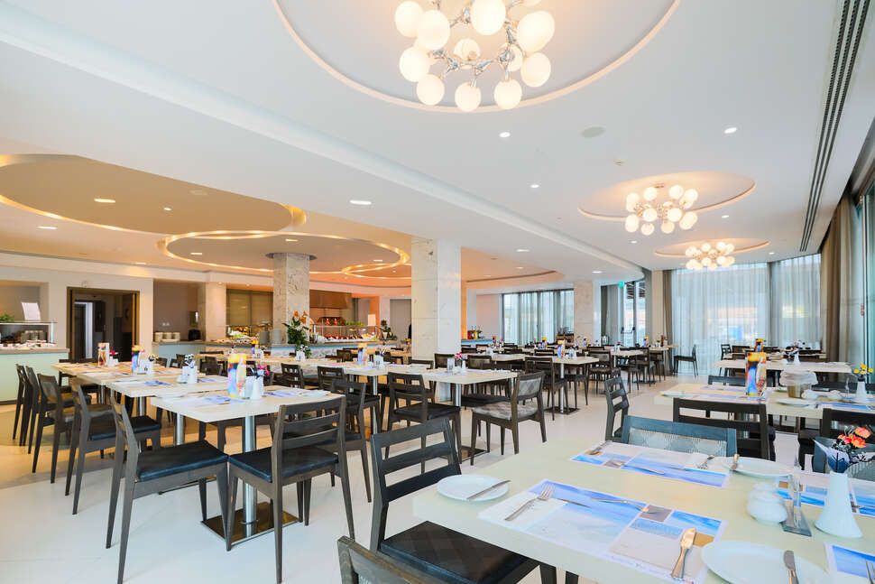 Een foto van de faciliteiten bij Vassos Nissi Plage Hotel