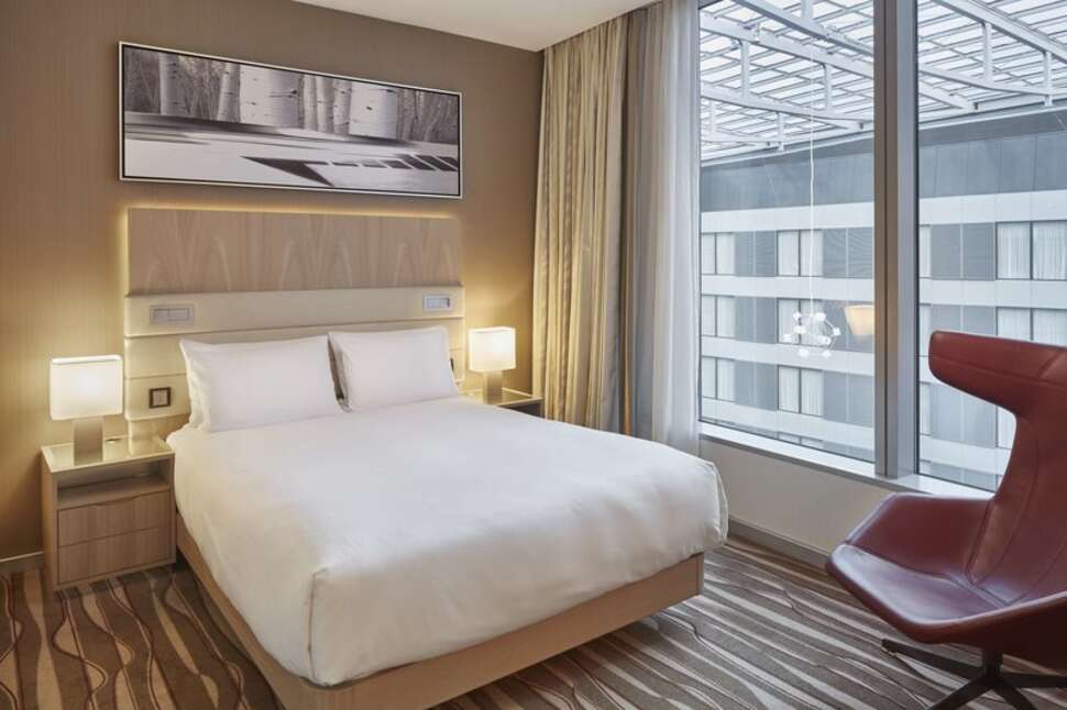 Hilton Frankfurt Airport Park Sleep & Fly www.vakantiediscounter.nl