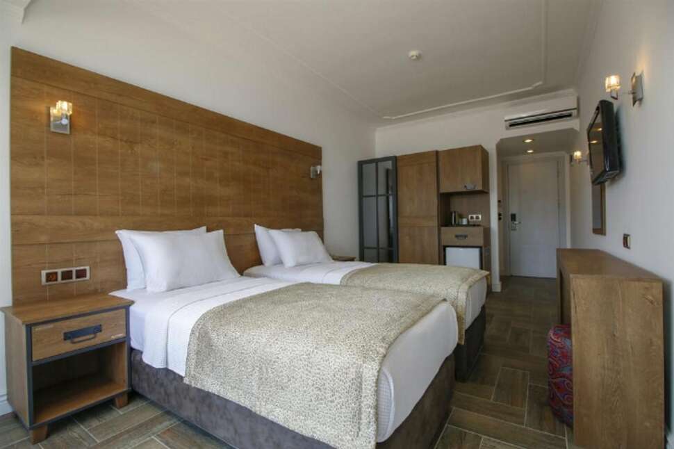 Ein Foto Aurasia Beach Hotel