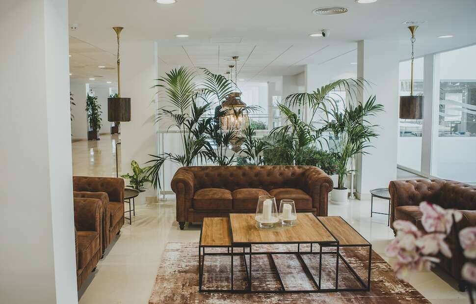 Een foto van het interieur van Hotel Alay