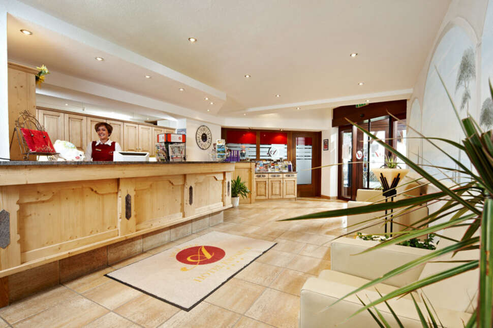 Een foto van het interieur van Hotel Kroneck Aschaber