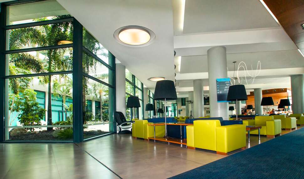 Een foto van het interieur van Hotel Deloix Aqua Center