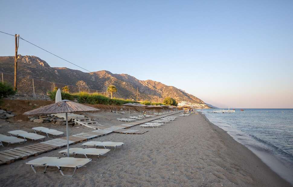 Ein Foto vom Strand beim Akti Beach Club