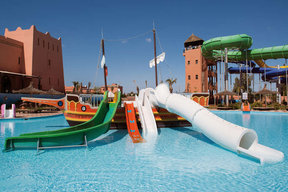 Een foto van het zwembad bij Pickalbatros Aqua Fun Club Marrakech