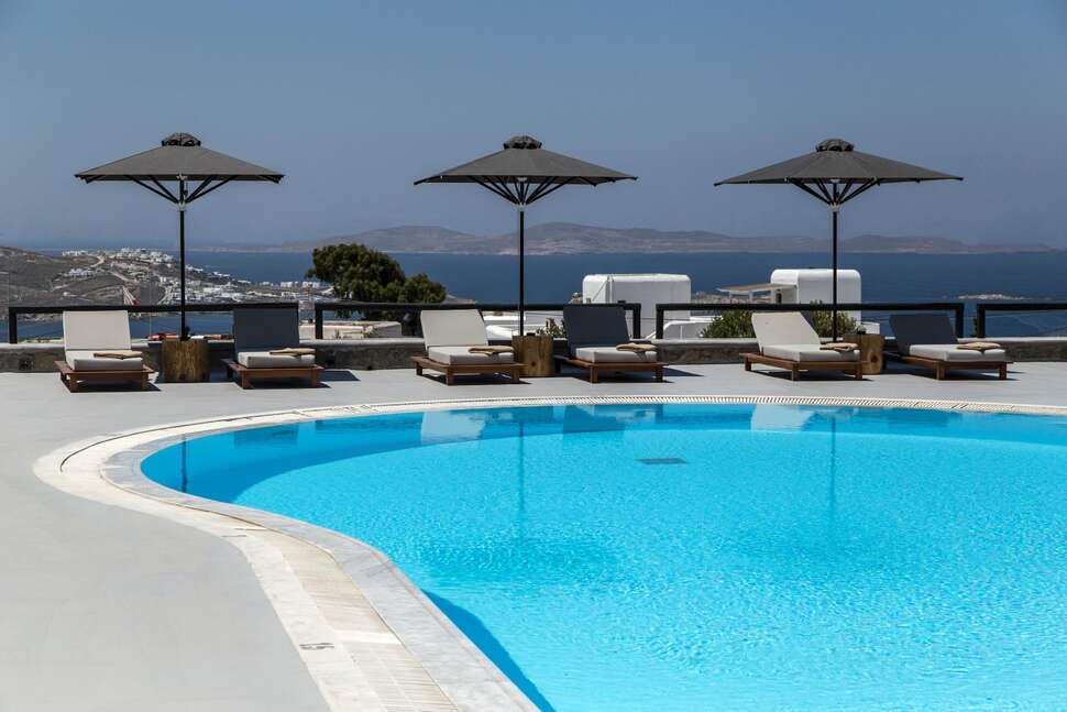 Ein Foto vom Pool im My Mykonos Hotel