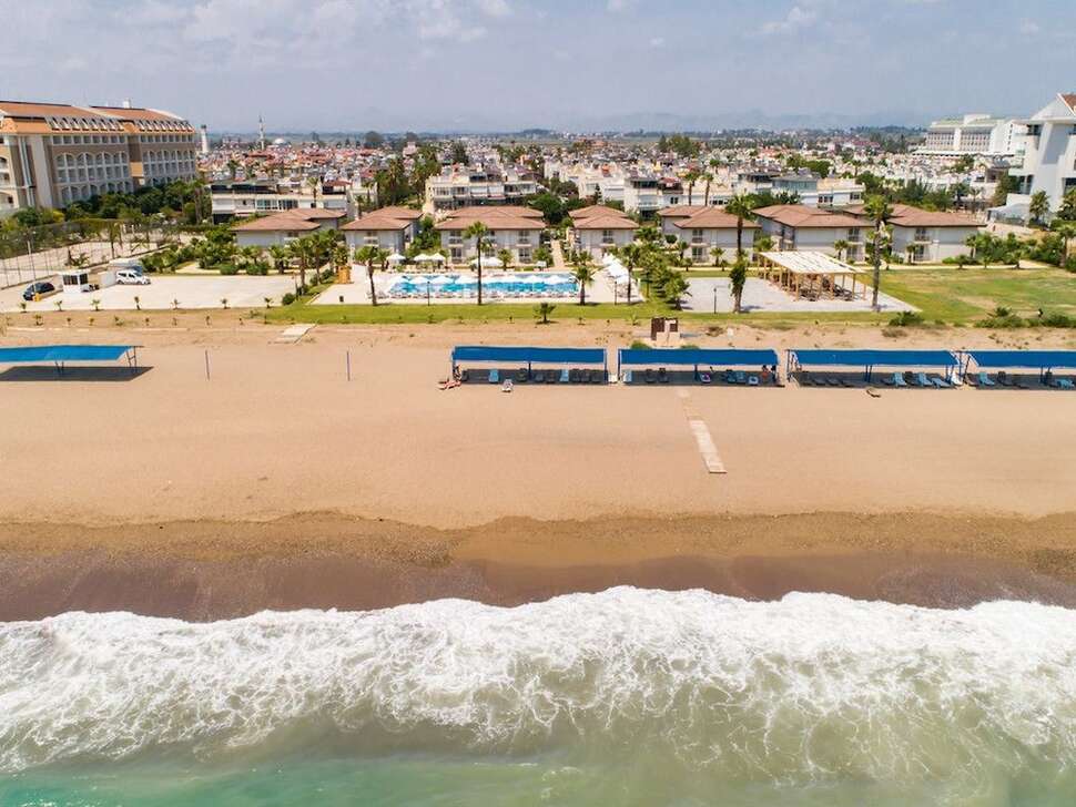 Ein Foto vom Strand beim Crystal Boutique Comfort Collection