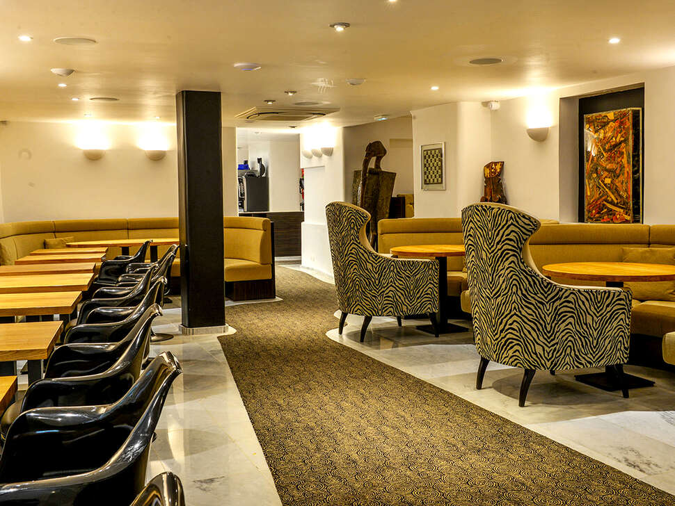 Een foto van het interieur van Hotel Monsigny