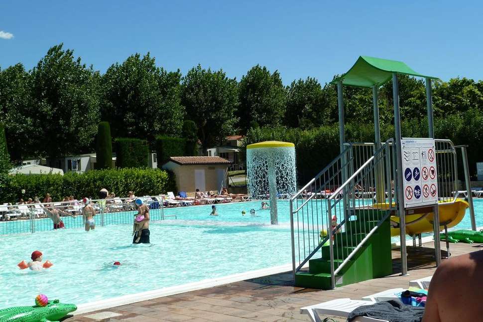 Een foto van het zwembad bij Eurocamping Pacengo
