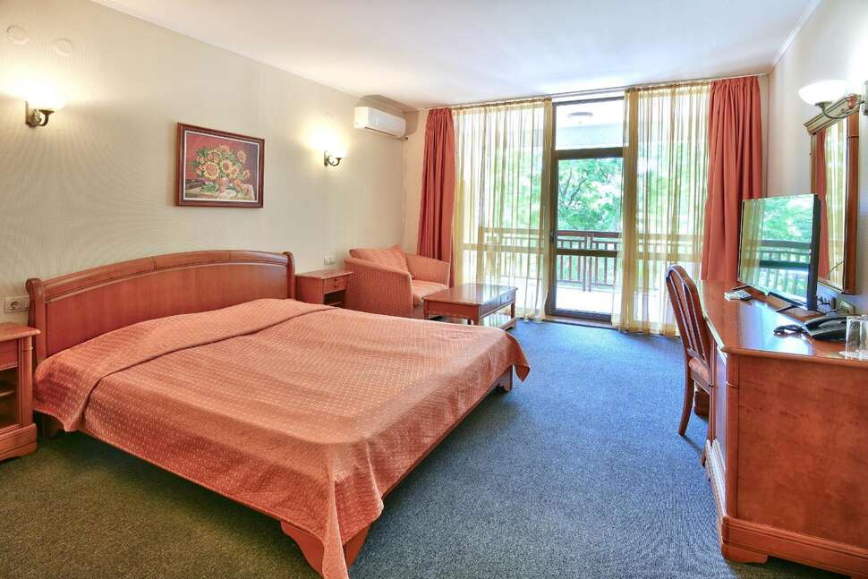 Een foto van Estreya Palace & Residence