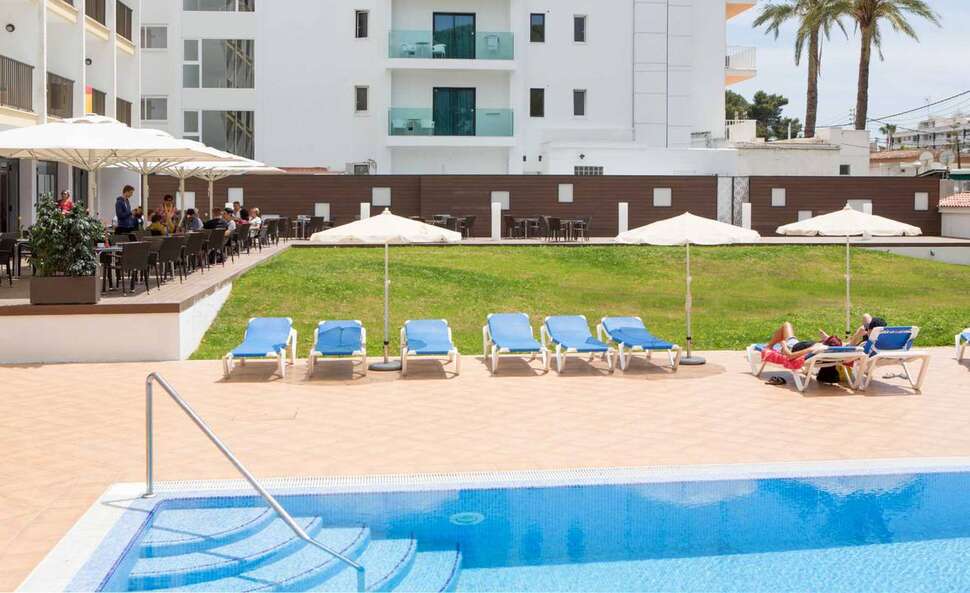 Ein Foto Hotel & Aparthotel Luxor